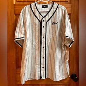 Ghost Men's Black and White Striped Jersey